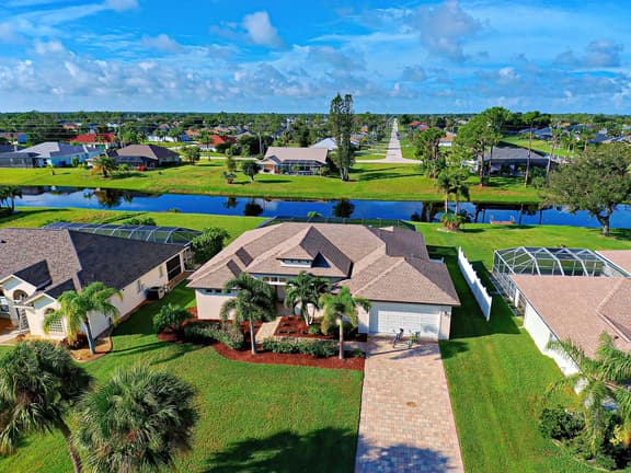 Pelican Shores
